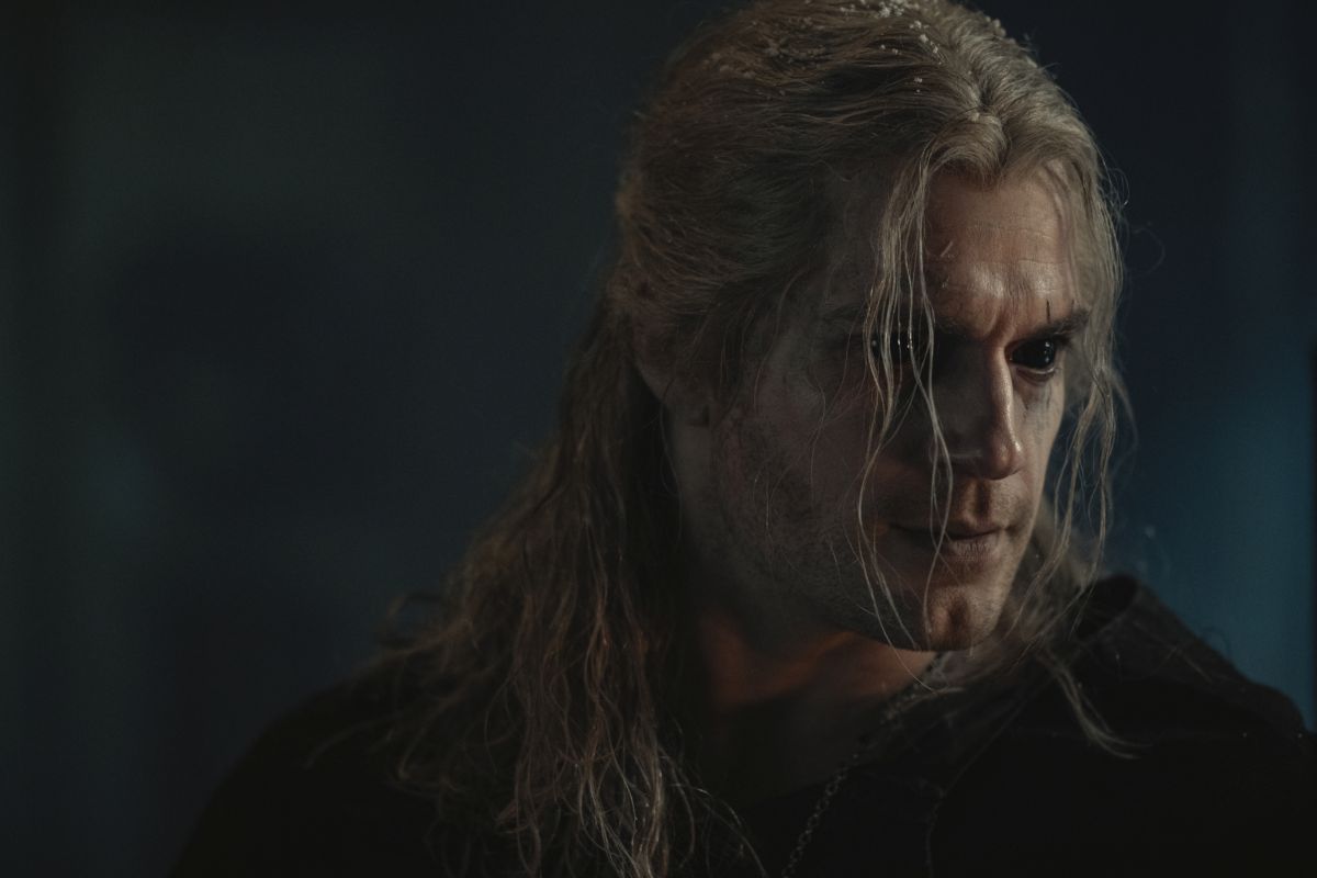 Henry Cavill playing Geralt of Rivia in The Witcher season 2 on Netflix