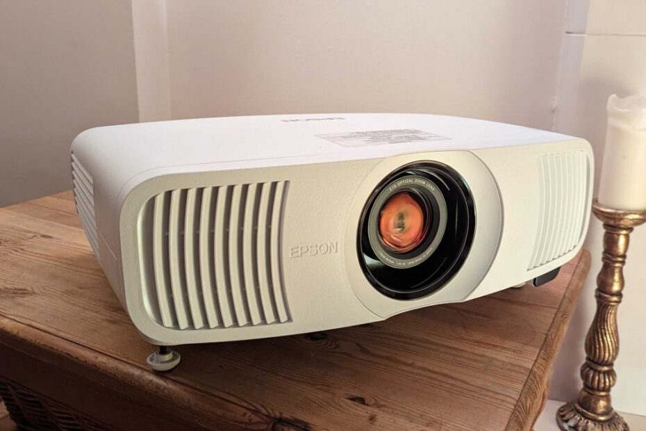 Epson EH-LS11000W 4K laser projector review